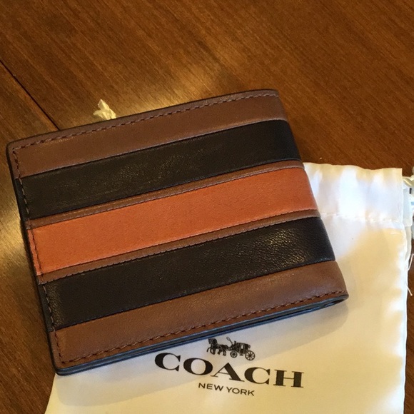 5🌟 Coach Slim Billfold Varsity Strip Wallet - Picture 5 of 6